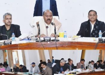 Surinder directs for transparent, expeditious completion of projects