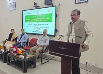 Six days National Workshop on Capacity Building for Research and Academic Skills in Life Sciences begins at Department of Botany, University of Jammu