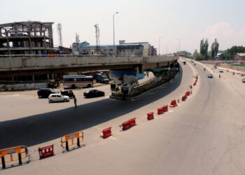 Roads wore a deserted look as people offered night long prayers in view of Shab-e-Qadr in their homes following strict lockdown in Kashmir
