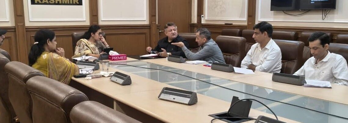 Secy Transport chairs meet on issues, grievances of transporters
