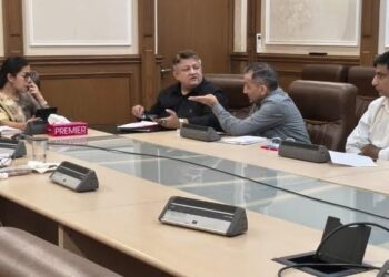 Secy Transport chairs meet on issues, grievances of transporters