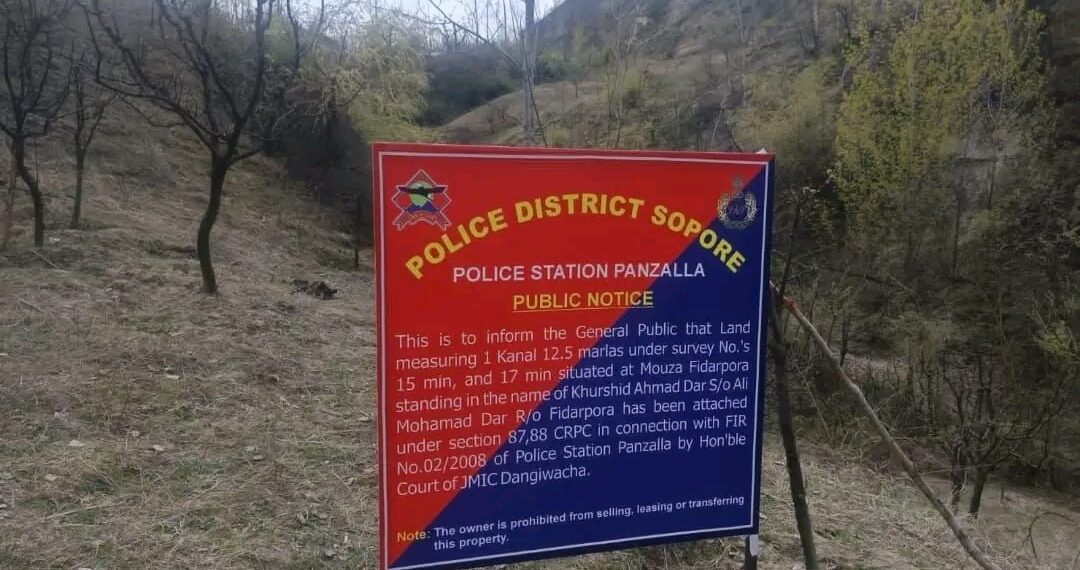 Police attach property of proclaimed offender in Sopore
