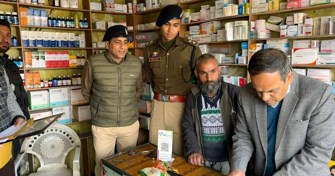 Police seal two more Medical Shops for Violations under Drugs and Cosmetics Act in Kulgam