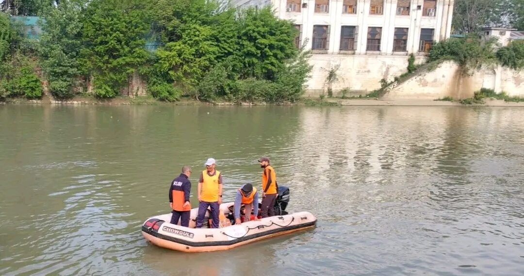 SDRF resumes Jhelum Search for Man who jumped from Budshah Bridge