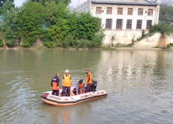 SDRF resumes Jhelum Search for Man who jumped from Budshah Bridge