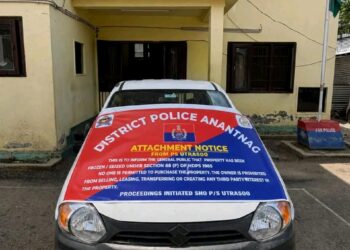Police attach vehicle used in Narcotics Case in Anantnag 