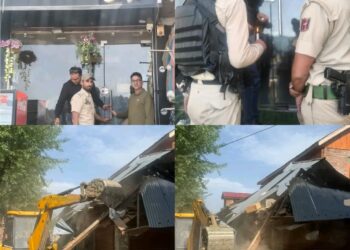 Police demolish Commercial establishment of drug peddler in Baramulla 