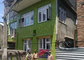 Police Attach Residential House Worth ₹60 Lakhs of Notorious Drug Peddler in Anantnag 
