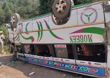 15 Injured in Road Accident in Rajouri’s Tandwal Area