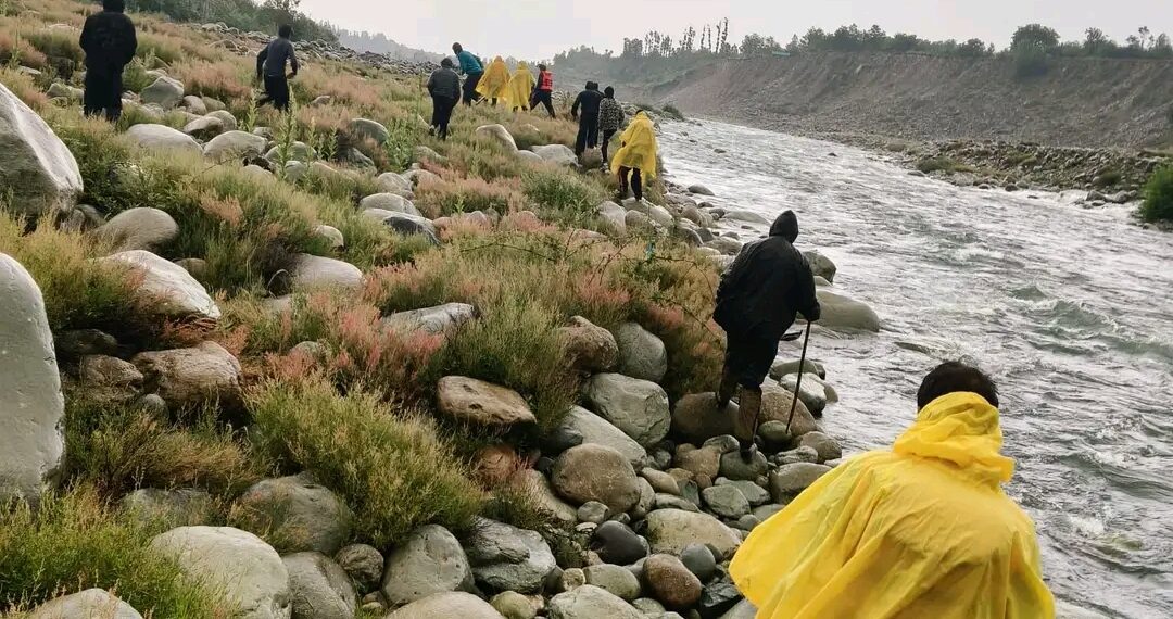 Shopian Man Reportedly Drowns in Reshnagri Nallah; SDRF Launches Search Operation
