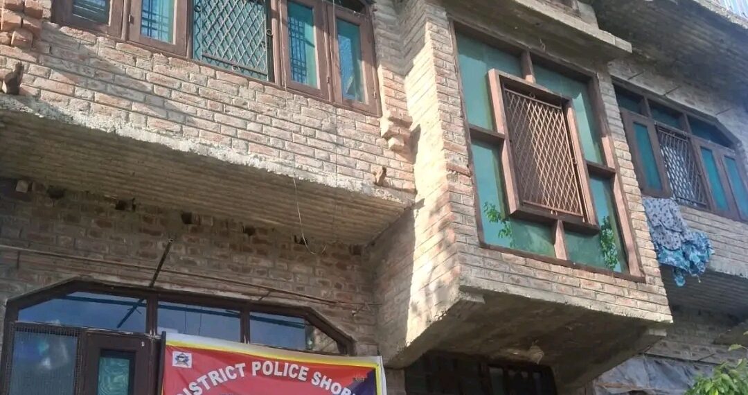 Police Attach Residential House Acquired Through Proceeds of Drug Trafficking In Shopian 