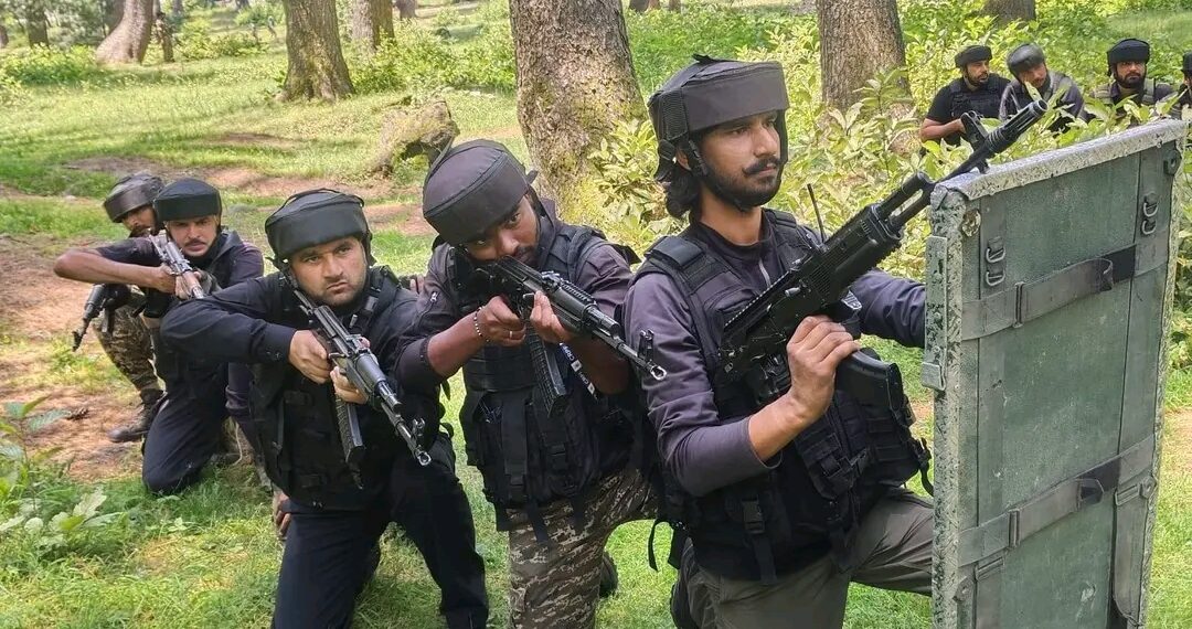 J&K Police Conducts Joint Mock Drill To Strengthen Operational Preparedness in Shopian 