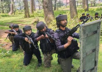 J&K Police Conducts Joint Mock Drill To Strengthen Operational Preparedness in Shopian 