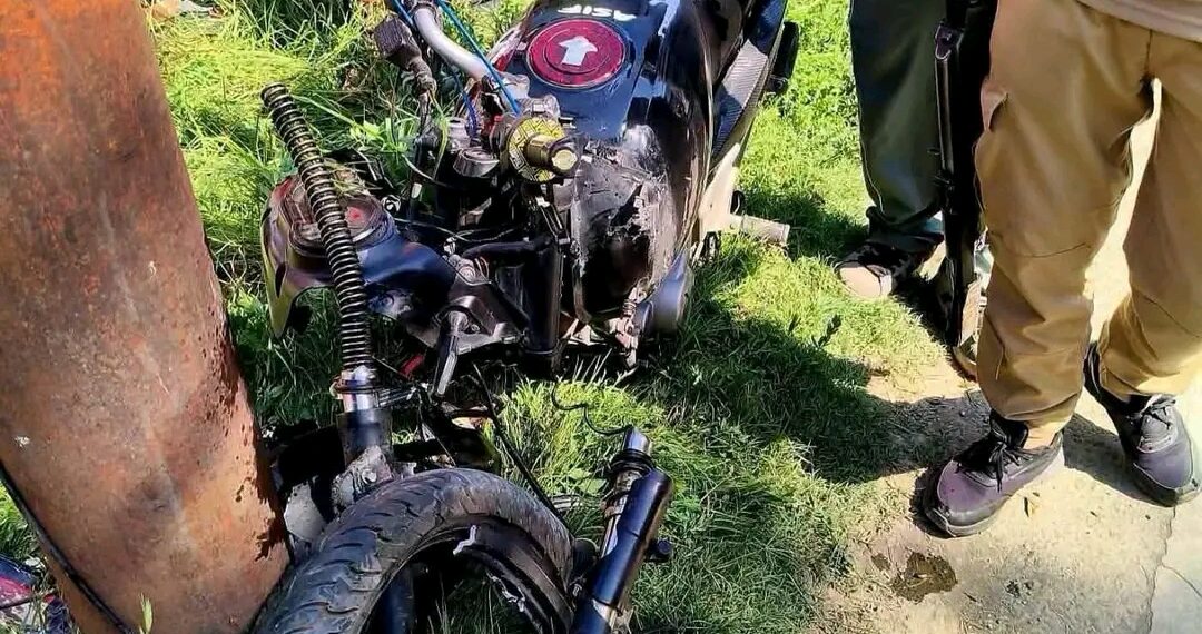 Youth killed after motorcycle skids off road, crashes into electric pole in Budgam