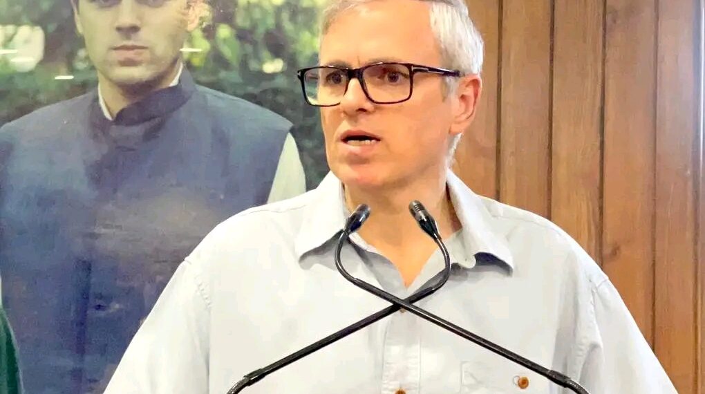 Don’t come to offer condolences if you want to do politics: CM Omar Abdullah