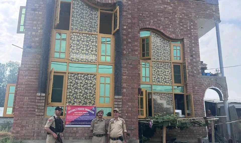 Police attach 10 Properties worth Rs 8 crores of drug peddlers in Srinagar