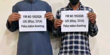 Two Burglary Cases solved in Anantnag; Gold & Cash Worth ₹12 Lakh recovered 