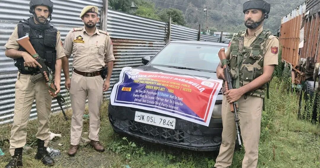 Police Attach Vehicle Involved in NDPS Case Worth Rs 3.70 Lakhs in Baramulla