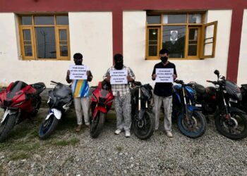 Anantnag Police Busts Motorcycle Theft & Disposal Nexus; Six Stolen Motorcycles Recovered