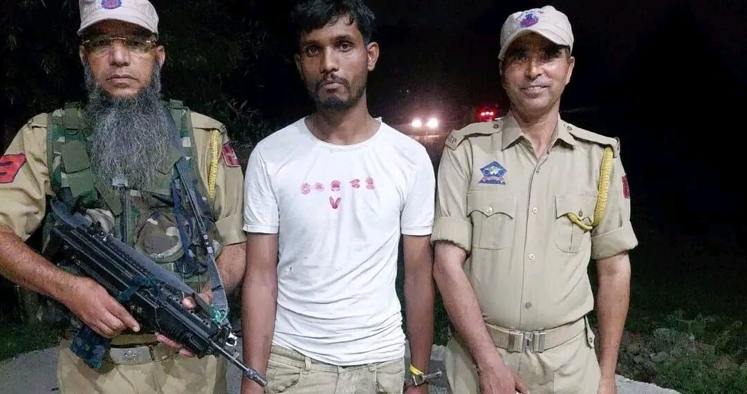 Police apprehends Drug Peddler during Naka Checking in Anantnag 