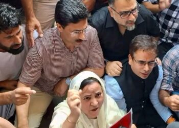 NC holds protest in Srinagar against abrogation of Article 370, security tightened across Kashmir