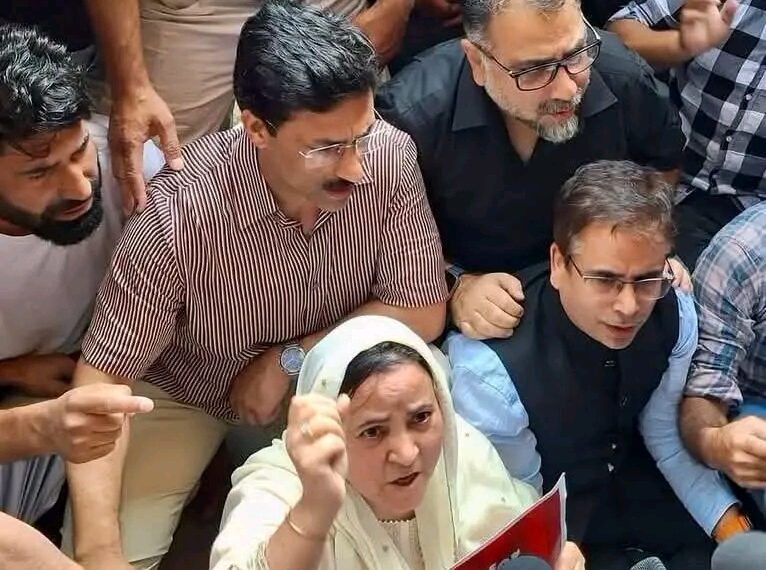 NC holds protest in Srinagar against abrogation of Article 370, security tightened across Kashmir