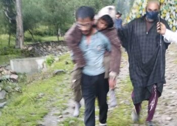 Two teens killed, two injured in Lightning Strike in Anantnag