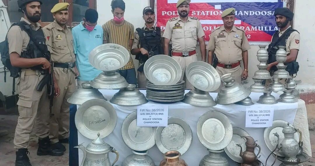 Police Solves Theft Case In Baramulla, 2 Accused arrested