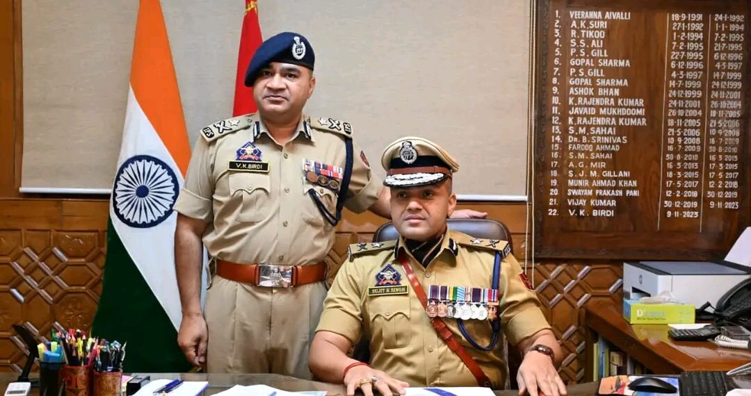 Sujit Kumar Assumes Charge as IGP, Kashmir Zone