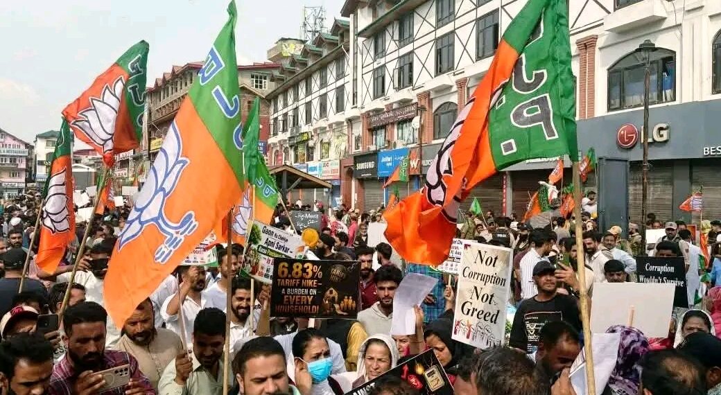 BJP denies affiliation of man seen allegedly molesting woman at Srinagar protest