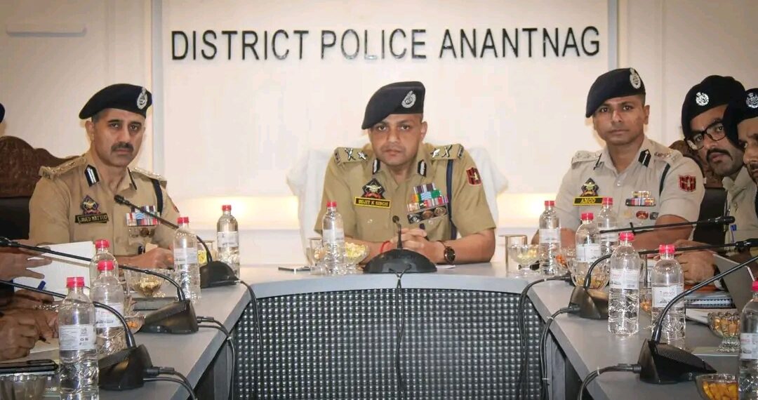 IGP Kashmir Reviews Security & Crime Situation in Anantnag