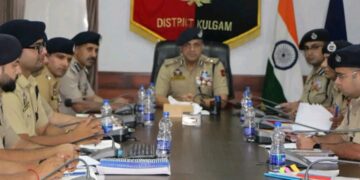 IGP Kashmir visits Kulgam, Shopian districts; reviews Security, Crime, Counter-Terrorism operations 