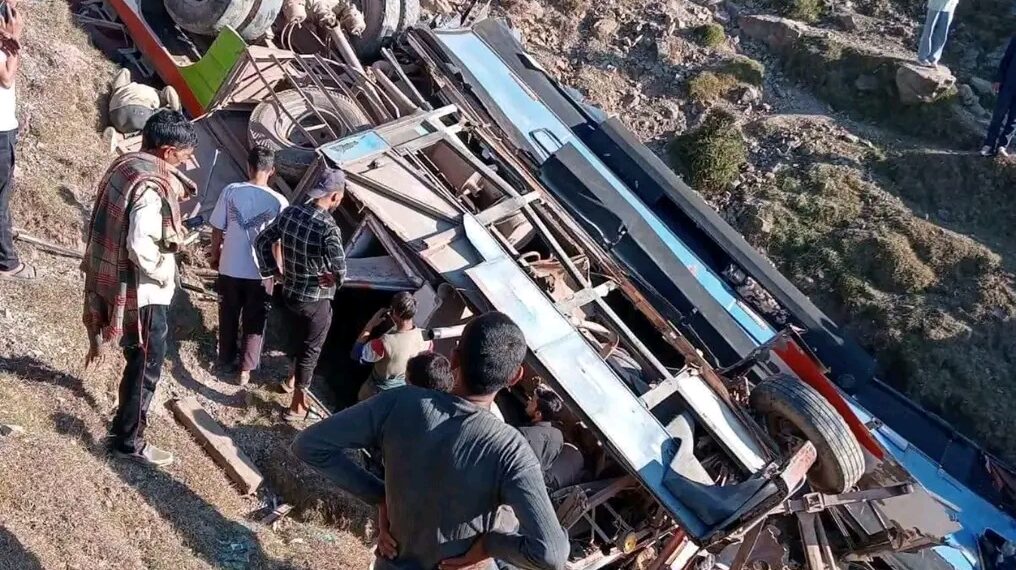 Ten injured as bus skids off road, rolls down in Udhampur