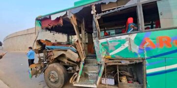 Seven injured in Samba as bus rams into Truck