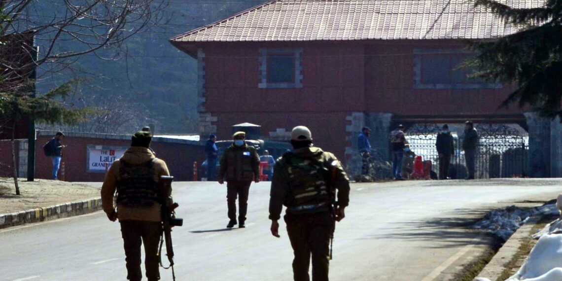 Foreign envoys begin their 2-day with shutdown in Valley parts, interact with Panchyat representatives in Budgam areas