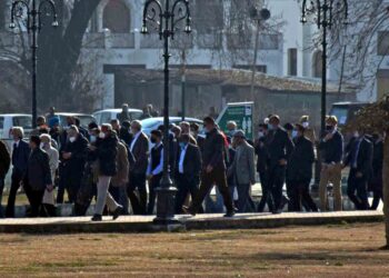 Foreign envoys begin their 2-day with shutdown in Valley parts, interact with Panchyat representatives in Budgam areas