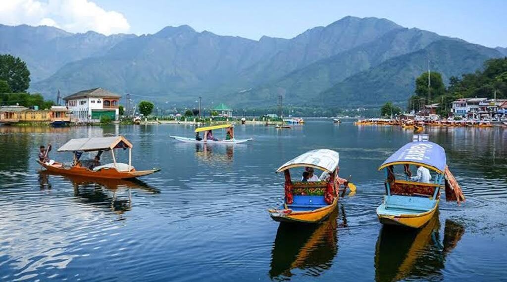 Weather to Remain Dry in J&K Till Oct 5, Rain Likely From Oct 6: MeT