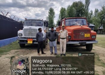 2 Tippers Seized for Illegal Mineral Transport in Baramulla: Police