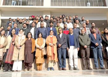 Commr Secy I&C addresses valedictory session at 2-day’s training cum workshop prog on AI concludes at IIT Jammu