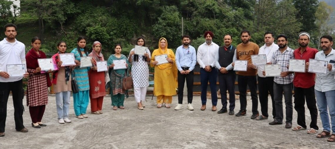 20 youth complete EDP training at SBI- RSETI Ramban