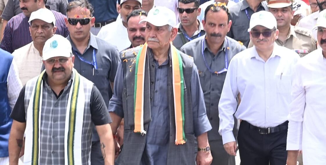 LG Sinha launches historic mass movement for “Drug-Free J&K”