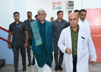 LG Sinha visits GMC Jammu, Directs best possible care for Udhampur Accident victims