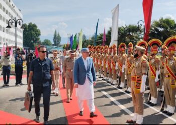 Darbar Move resumes in Srinagar after a four-year gap