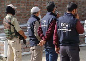 EOW Kashmir Conducts Searches in Rs 93 Lakh Land Fraud Case in Budgam 