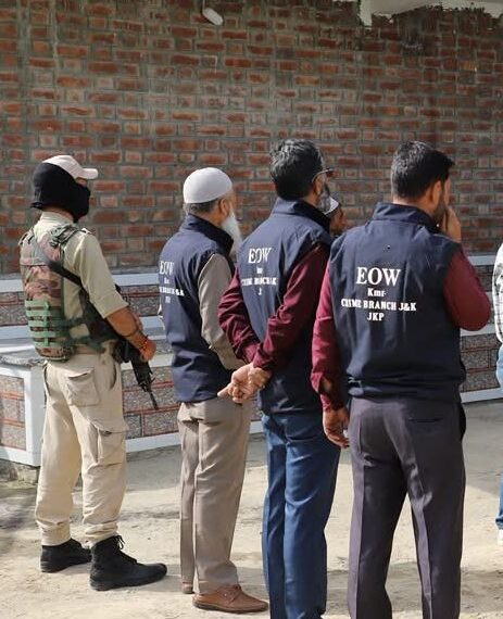 EOW Kashmir Conducts Searches in Rs 93 Lakh Land Fraud Case in Budgam 