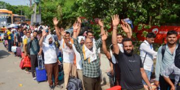 Ninth batch of over 8,500 Amarnath Yatra pilgrims leaves from Jammu