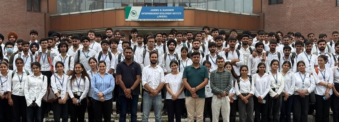 227 students commence Summer Internship Prog at JKEDI