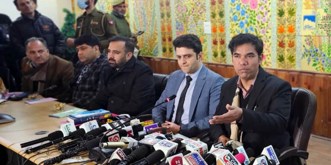 Div Com Kashmir V K Bidhuri accompanied by SMC Commissioner Athar Aamir Khan addressing a press conference in Srinagar