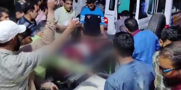 3 non-local labourers shot at in Shopian hospitalized, LG condemns attack