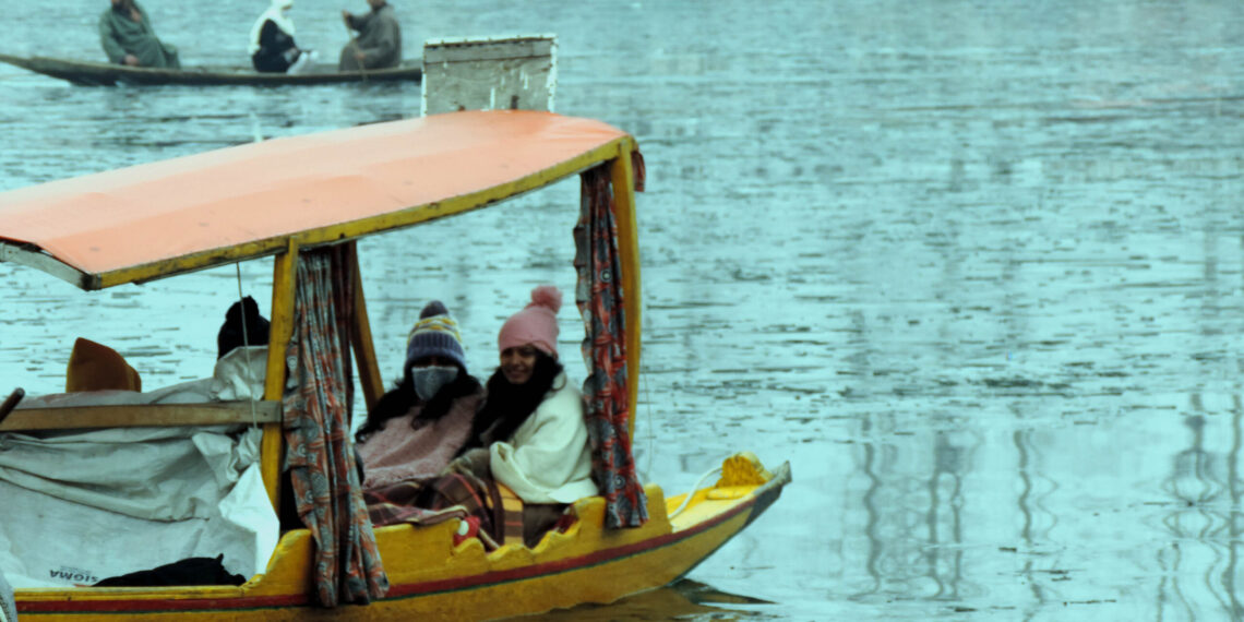 Srinagar recorded the coldest night in 30 years after the mercury dipped to minus 8.8 degree